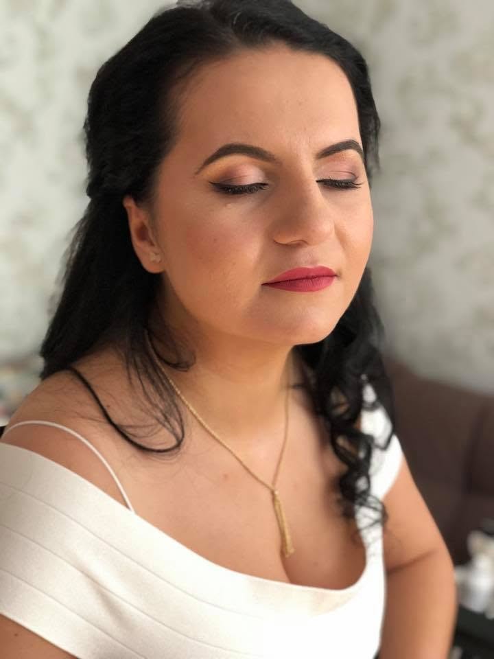 Machiaj de zi sau machiaj de seară: care este diferența?